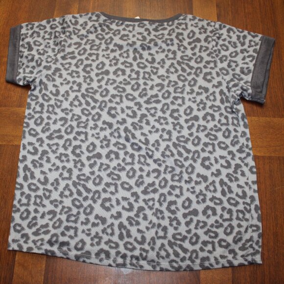Lucky Brand Short Sleeve Leopard Print Sweater Size Medium NWOT - Picture 2 of 6
